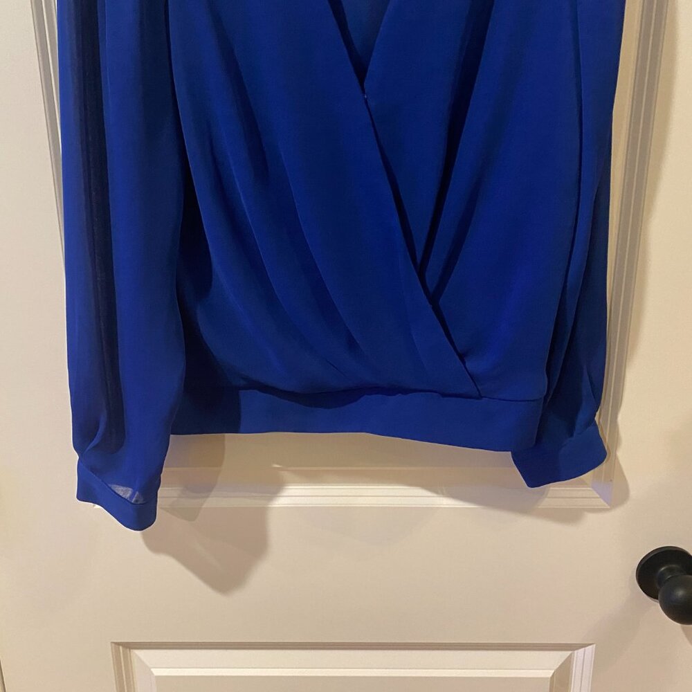 Bebe Royal Blue Wrap Crossover Top Size Large - Picture 5 of 11